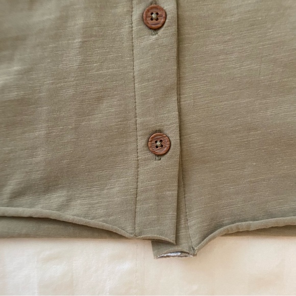 Chelsea & Violet Green Oversized Boho Bell Sleeved Top - Picture 9 of 13